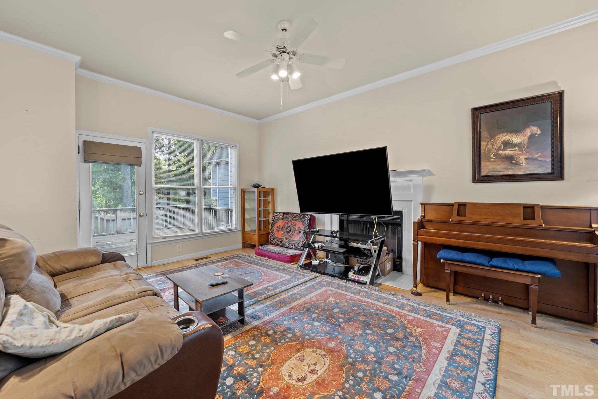 1616 Lethbridge Court Raleigh, NC 27606 - Photo 5 of 21 Gallery Image 5