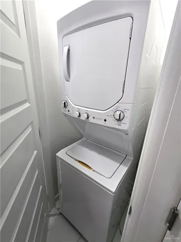 a close up view of washer and dryer