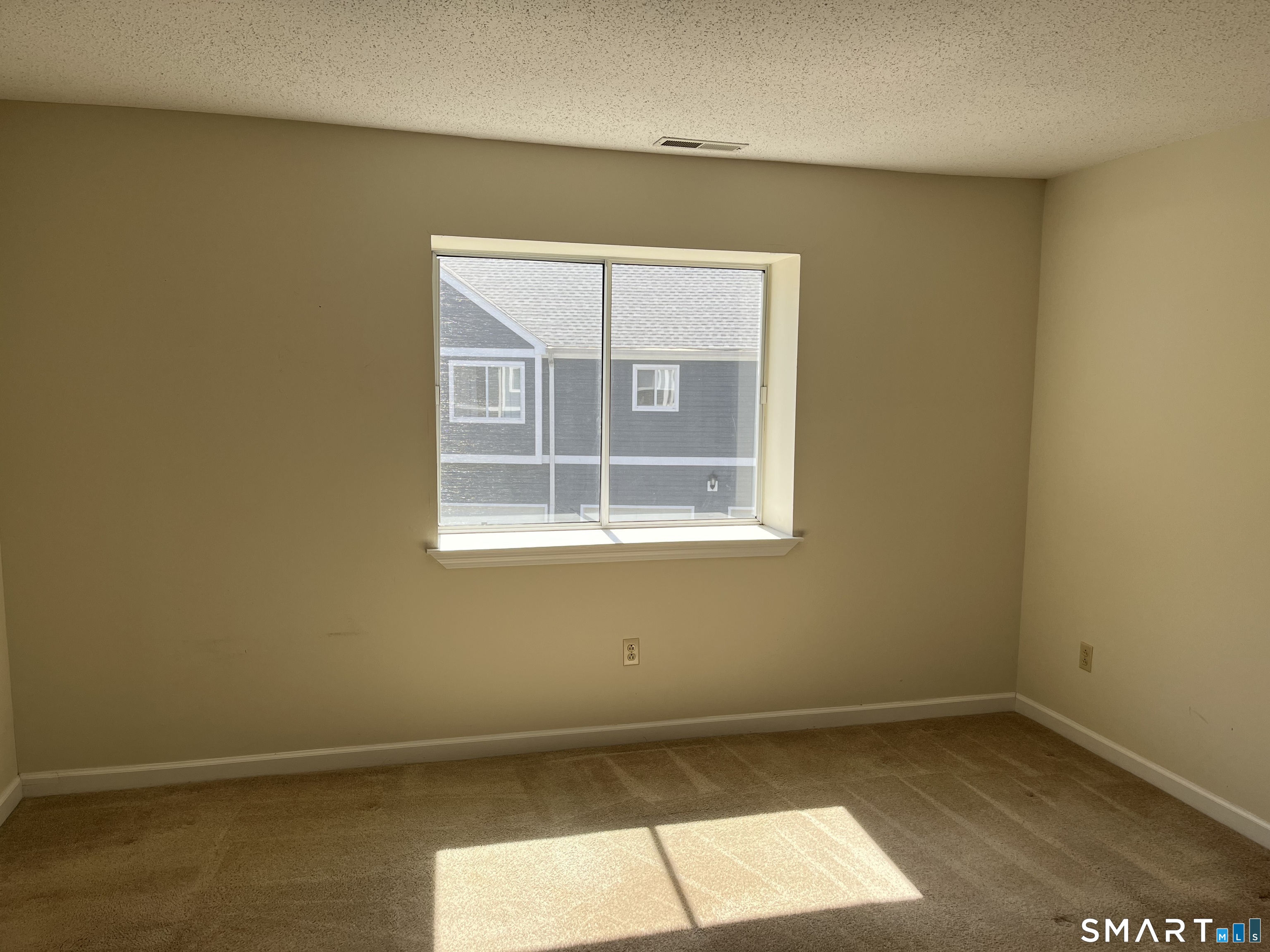 202 Windgate Circle, Unit E Monroe, CT 06468 - Photo 11 of 18