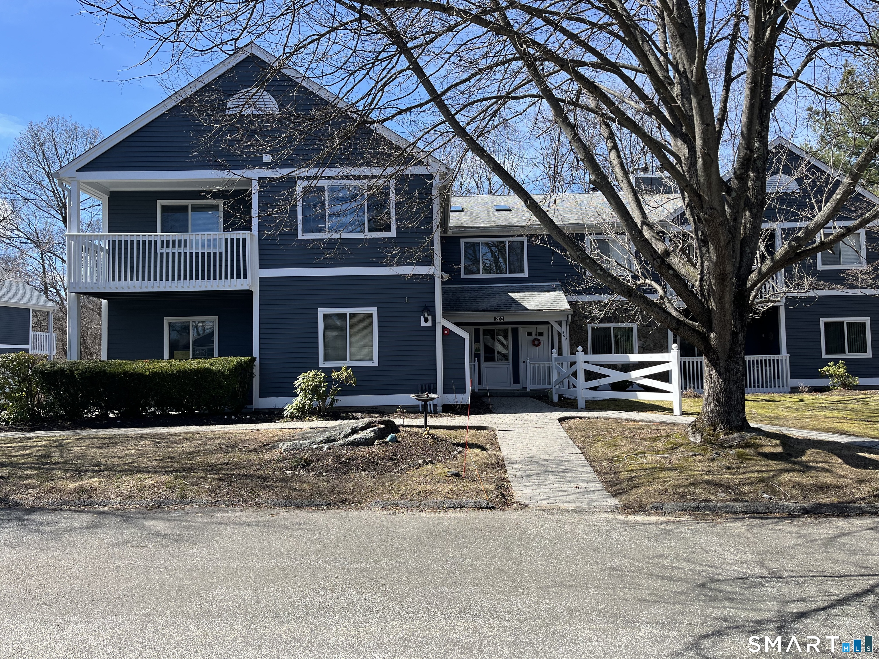 202 Windgate Circle, Unit E Monroe, CT 06468 - Photo 15 of 18