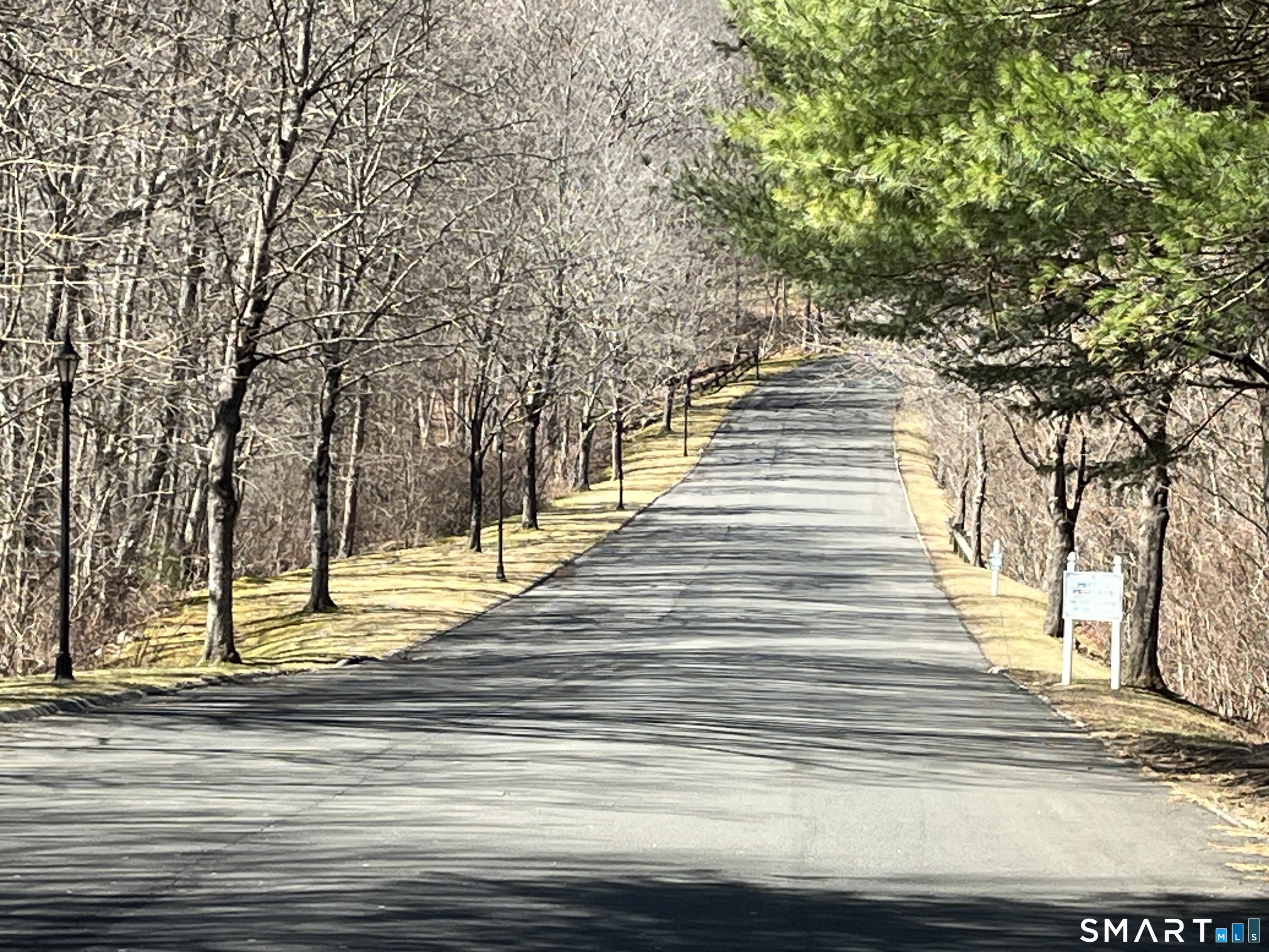 202 Windgate Circle, Unit E Monroe, CT 06468 - Photo 17 of 18