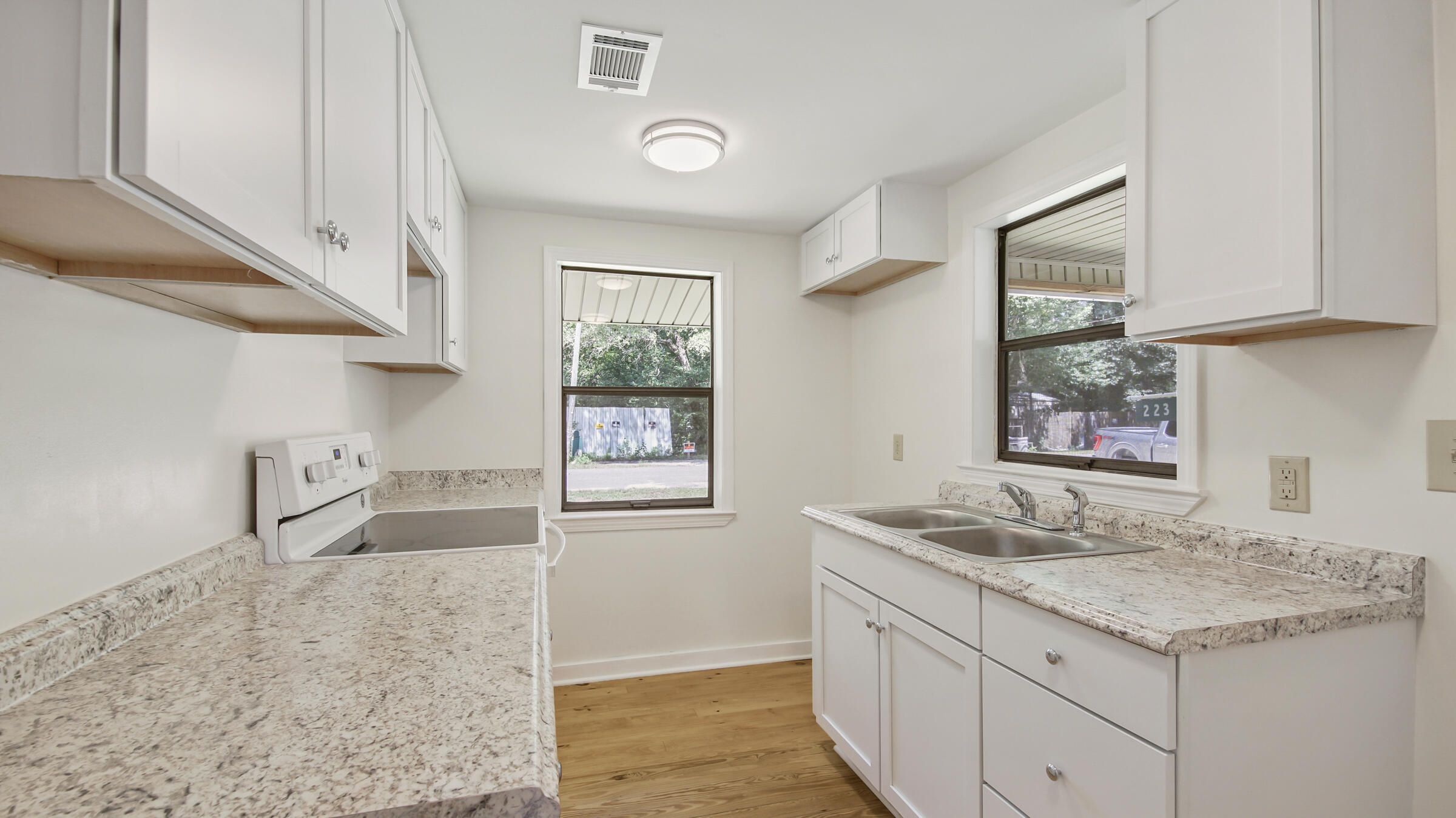 223 Turner Road DeFuniak Springs, FL 32433 - Photo 6 of 30 DSC08767