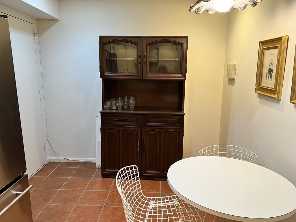 1004 Paradise Road, Unit 2Q Swampscott, MA 01907 - Photo 14 of 29 Gallery Image 14