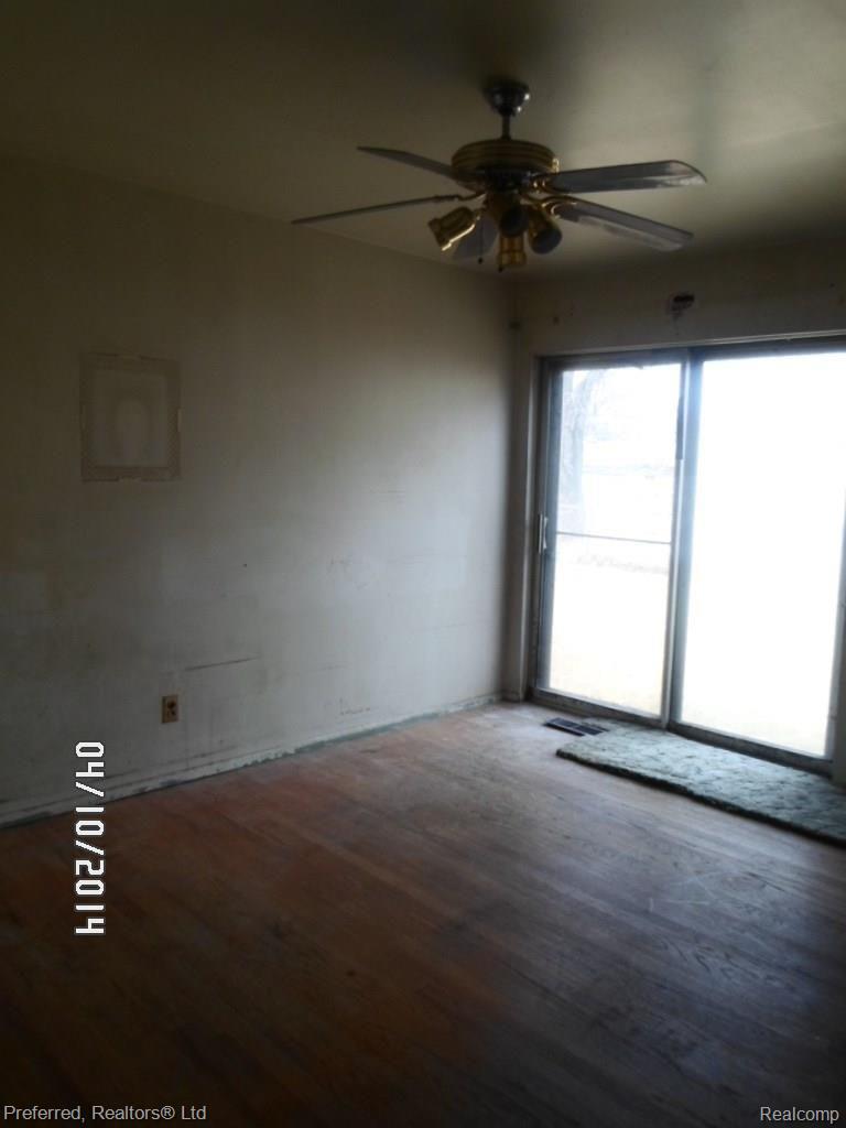 3768 Fox Street Inkster, MI 48141 - Photo 8 of 13 master bed door wall.jpg