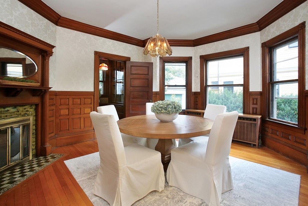29 Abbottsford Road Brookline, MA 02446 - Photo 5 of 11