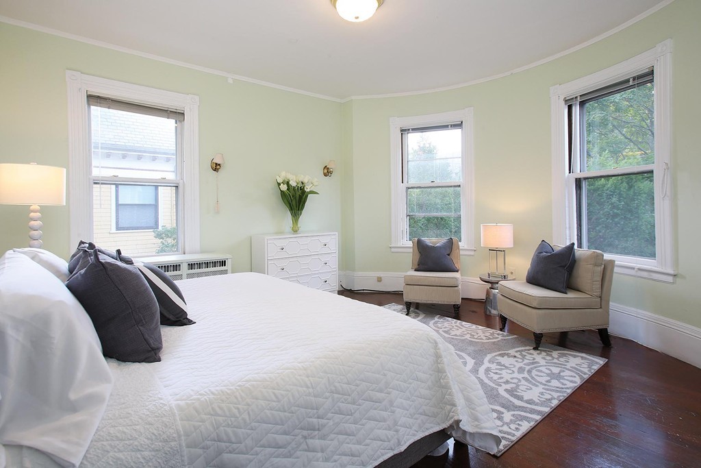 29 Abbottsford Road Brookline, MA 02446 - Photo 9 of 11