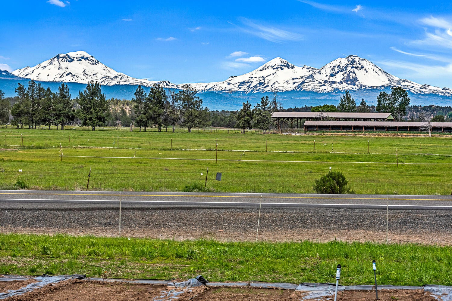 65980 Cline Falls Road Bend, OR 97703 - Photo 2 of 40 OReilly_20240617_16_82814_a_72ppi