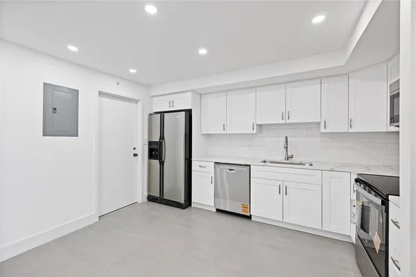 $4,600 | 1360 South Ocean Boulevard, Unit 403, Pompano Beach, FL 33062