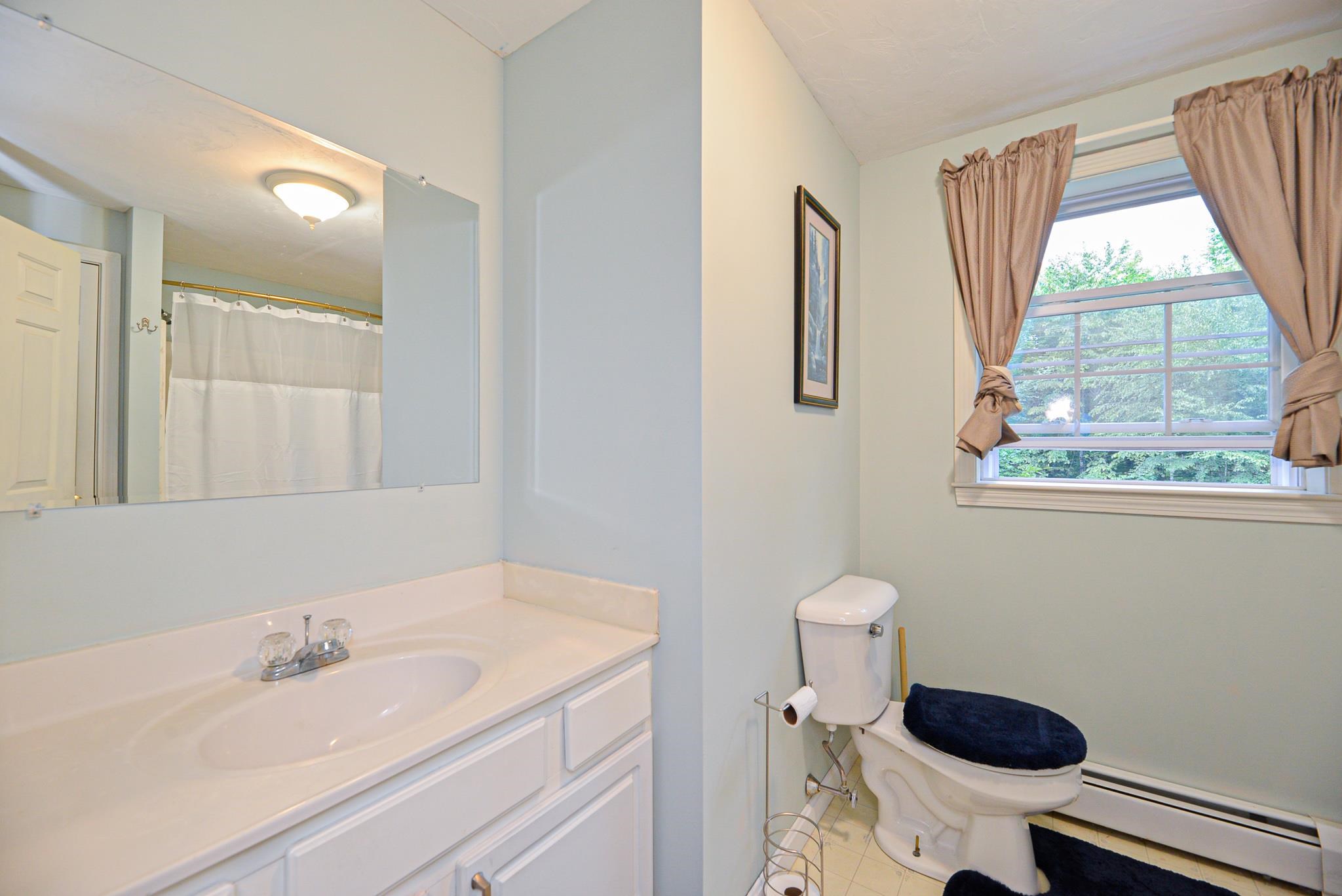 132 Kennard Road Nottingham, NH 03290 - Photo 24 of 39 Gallery Image 24