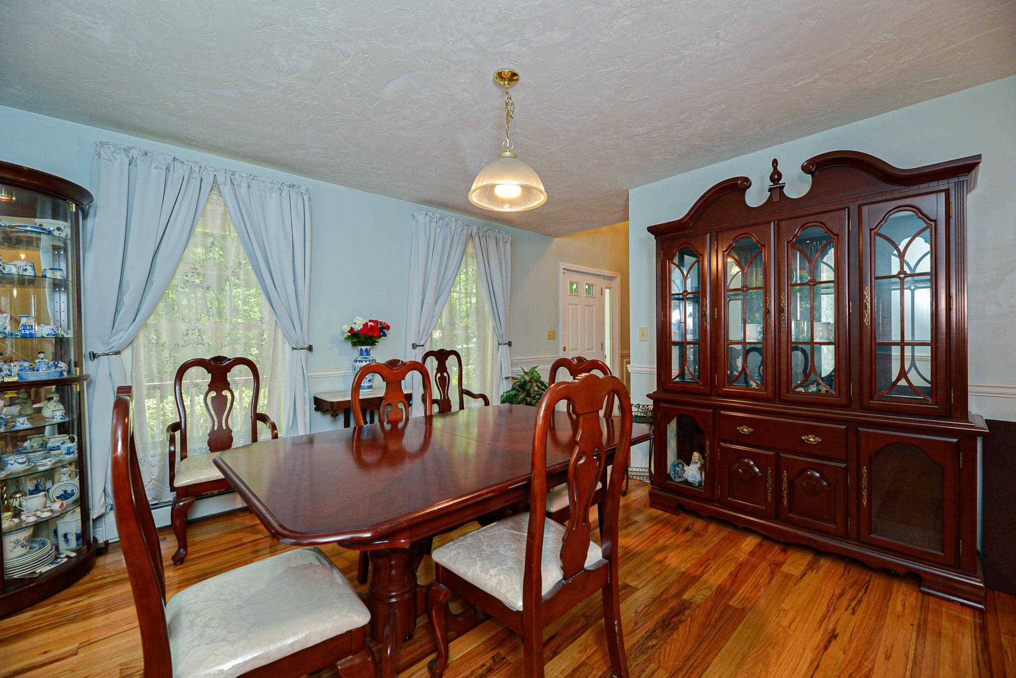 132 Kennard Road Nottingham, NH 03290 - Photo 8 of 39 Gallery Image 8