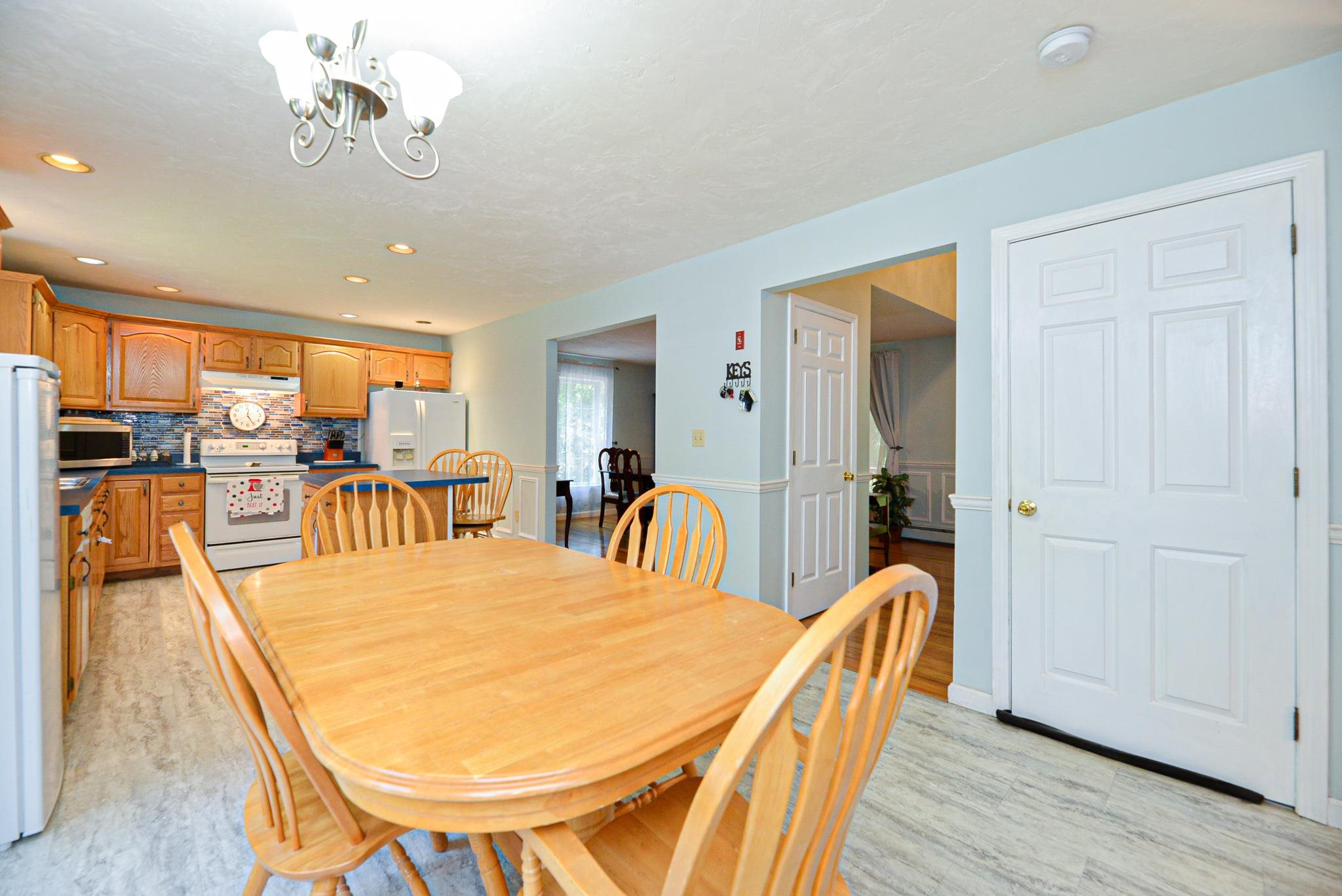 132 Kennard Road Nottingham, NH 03290 - Photo 10 of 39 Gallery Image 10
