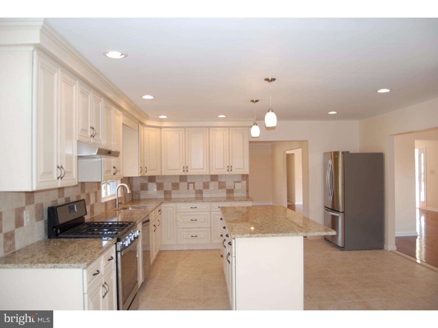 671 Old Porter Road Bear, DE 19701 - Photo 11 of 25 Kitchen