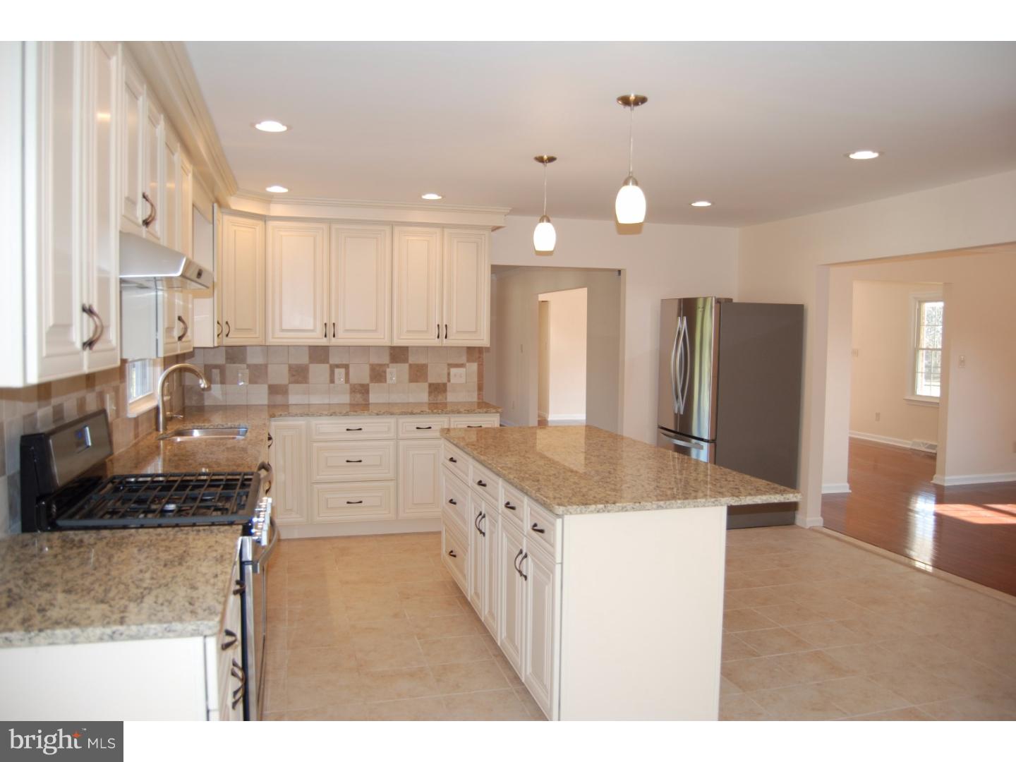 671 Old Porter Road Bear, DE 19701 - Photo 6 of 25 Kitchen