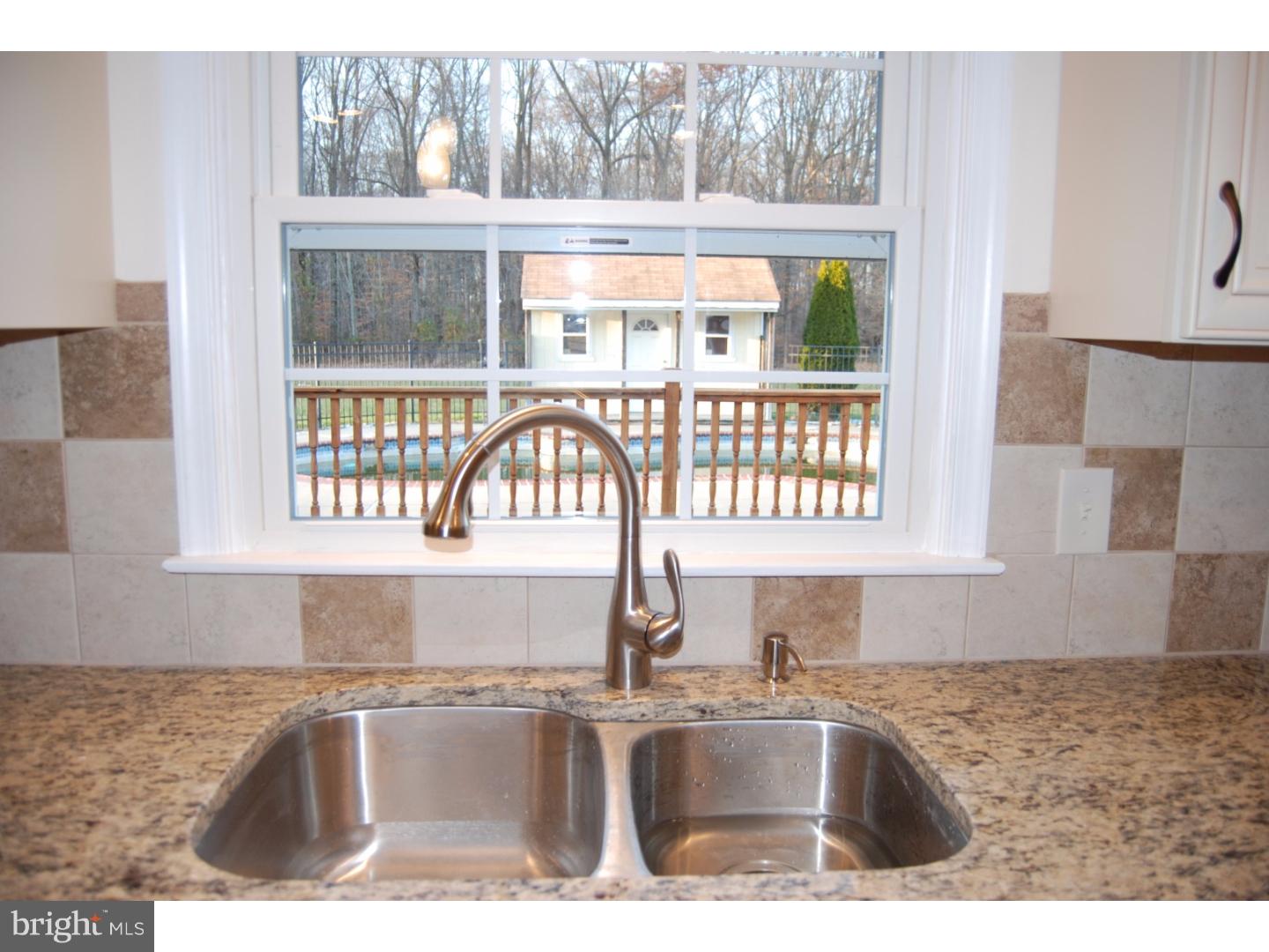 671 Old Porter Road Bear, DE 19701 - Photo 10 of 25 Kitchen