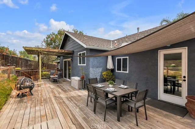 $7,000 | 19419 West Oxnard Street, Tarzana, CA 91356