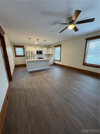 $1,995 | 121 Humboldt Parkway, Unit B, Buffalo, NY 14214