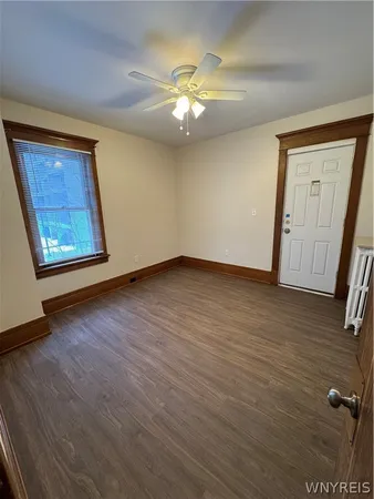 $1,995 | 121 Humboldt Parkway, Unit B, Buffalo, NY 14214