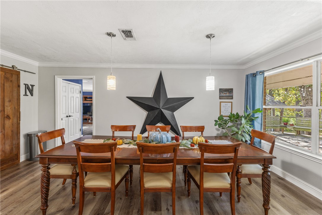 2015 Pinewood Drive Bryan, TX 77807 - Photo 11 of 36