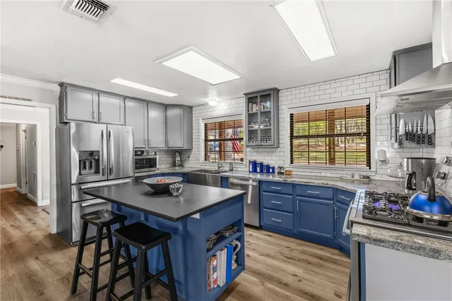 $539,000 | 2015 Pinewood Drive, Bryan, TX 77807