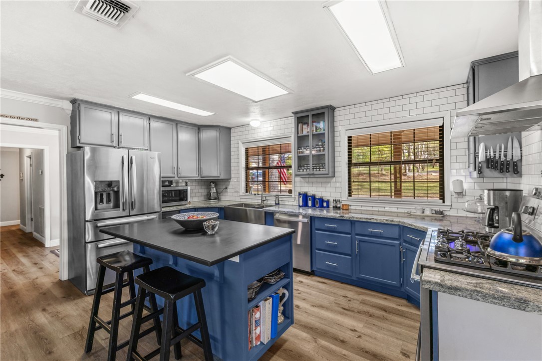 2015 Pinewood Drive Bryan, TX 77807 - Photo 9 of 36