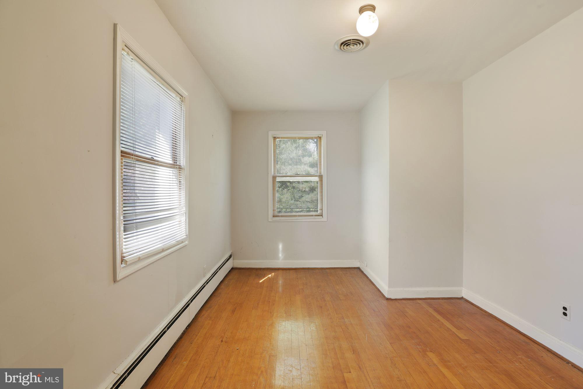 10809 South Glen Road Potomac, MD 20854 - Photo 15 of 27 Bedroom #2