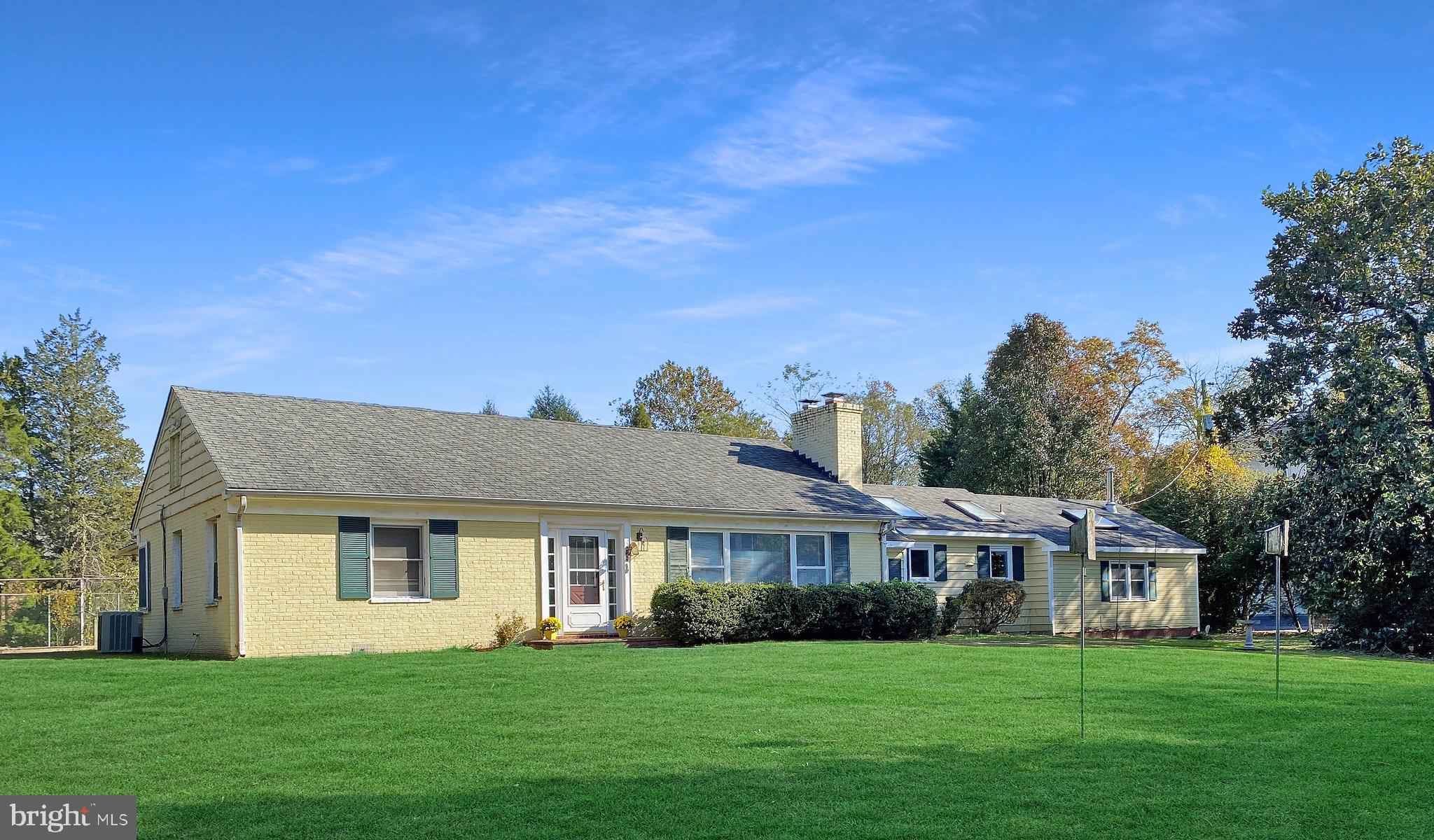 10809 South Glen Road Potomac, MD 20854 - Photo 26 of 27 Front Exterior