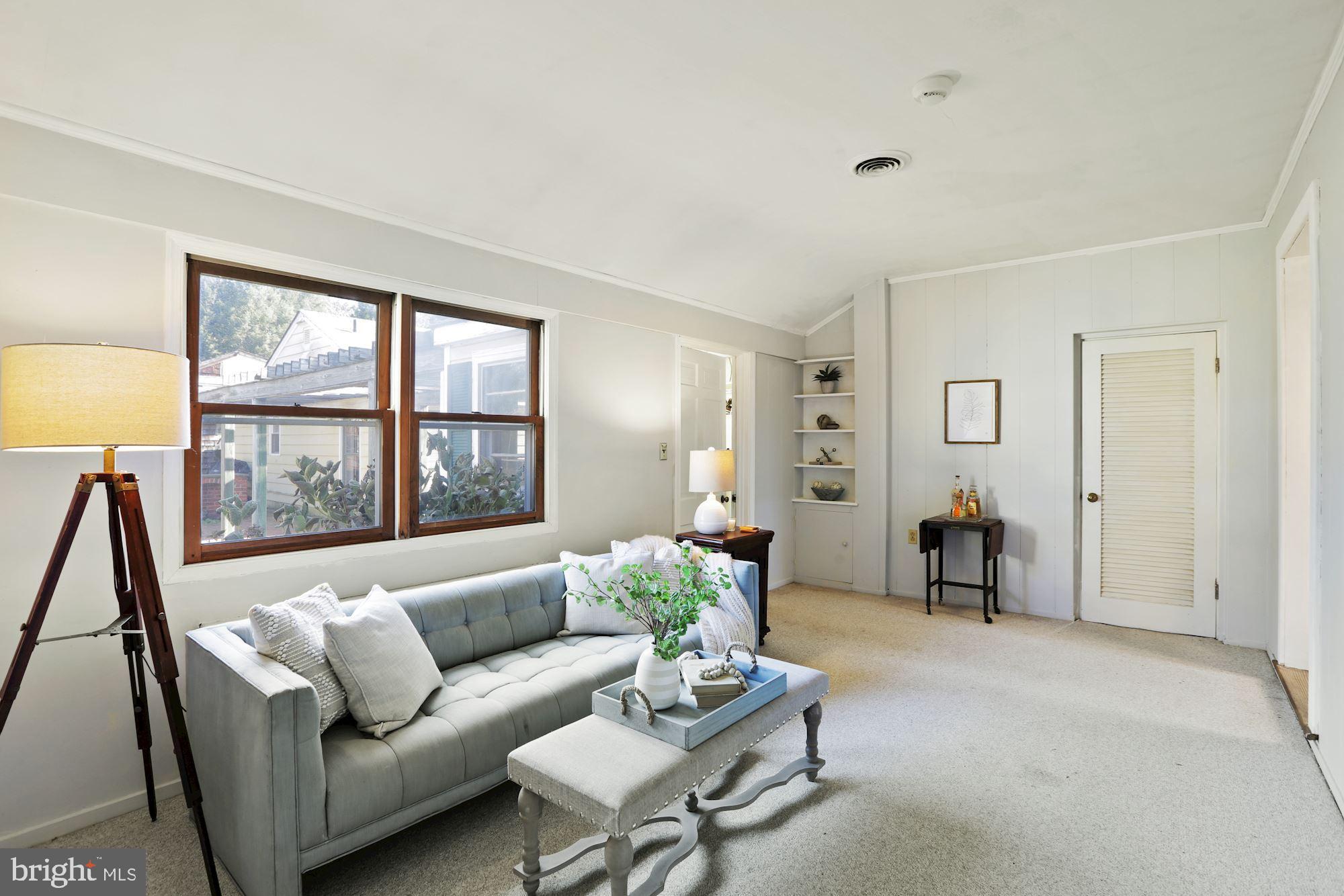 10809 South Glen Road Potomac, MD 20854 - Photo 7 of 27 Reading Room w/Paneled Walls