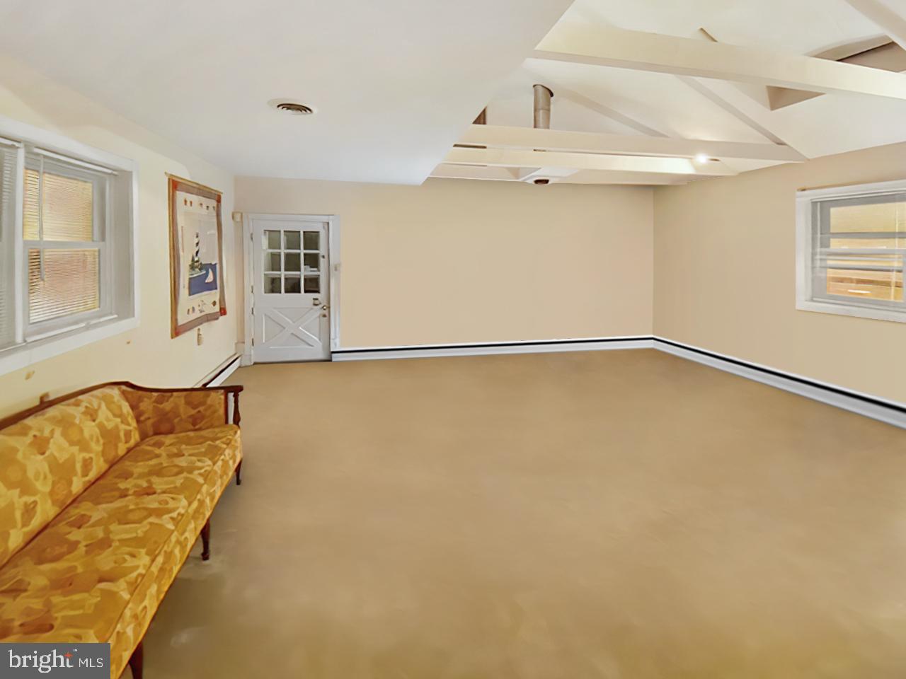 10809 South Glen Road Potomac, MD 20854 - Photo 8 of 27 Large Family Room