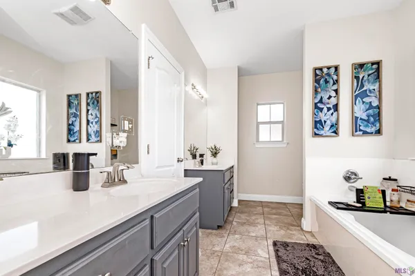 $325,000 | 317 Benjamin Street, New Roads, LA 70760