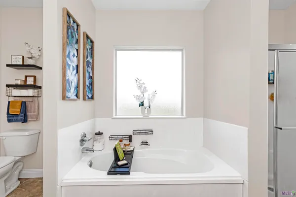 $325,000 | 317 Benjamin Street, New Roads, LA 70760