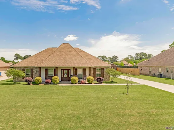 $325,000 | 317 Benjamin Street, New Roads, LA 70760