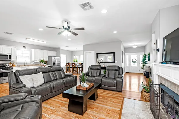 $325,000 | 317 Benjamin Street, New Roads, LA 70760