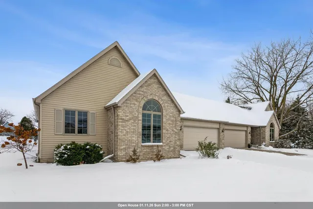 $315,000 | 125 Fieldcrest Drive, Brillion, WI 54110