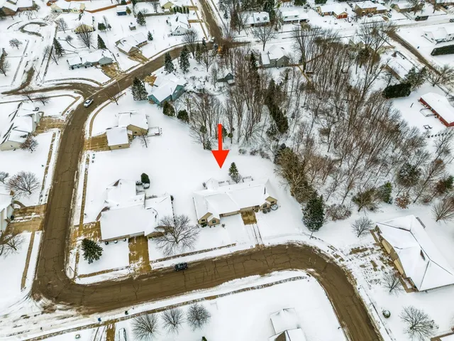 $315,000 | 125 Fieldcrest Drive, Brillion, WI 54110