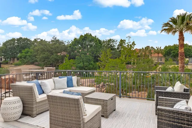 $699,000 | 613 Hi Circle North, Unit E, Horseshoe Bay, TX 78657