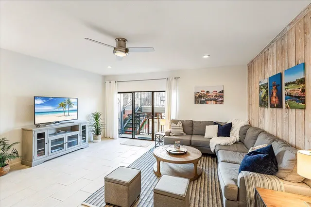 $699,000 | 613 Hi Circle North, Unit E, Horseshoe Bay, TX 78657