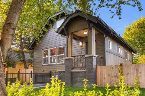 $1,092,499 | 512 Northwest 44th Street, Seattle, WA 98107
