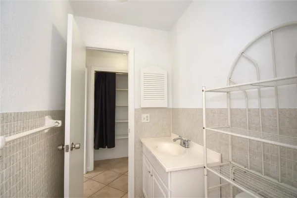 $2,500 | 960 Northwest 49th Street, Deerfield Beach, FL 33064