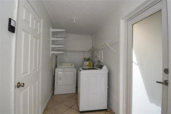 $2,500 | 960 Northwest 49th Street, Deerfield Beach, FL 33064