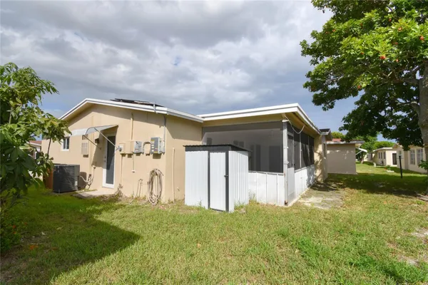 $2,500 | 960 Northwest 49th Street, Deerfield Beach, FL 33064