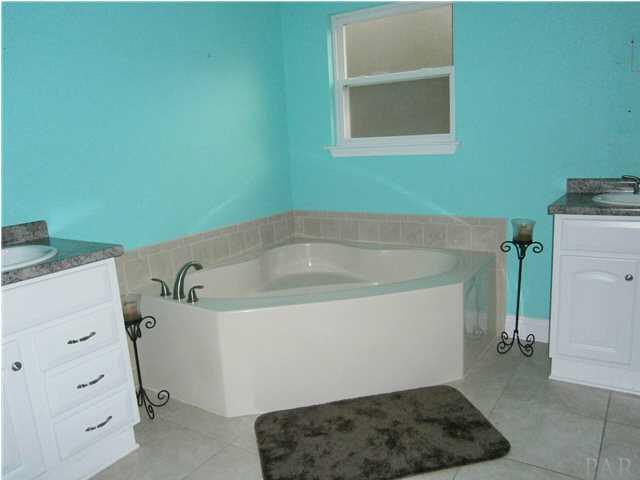 6545 Suwanee Road Pensacola, FL 32526 - Photo 11 of 23 Master Bath with large corner garden tub
