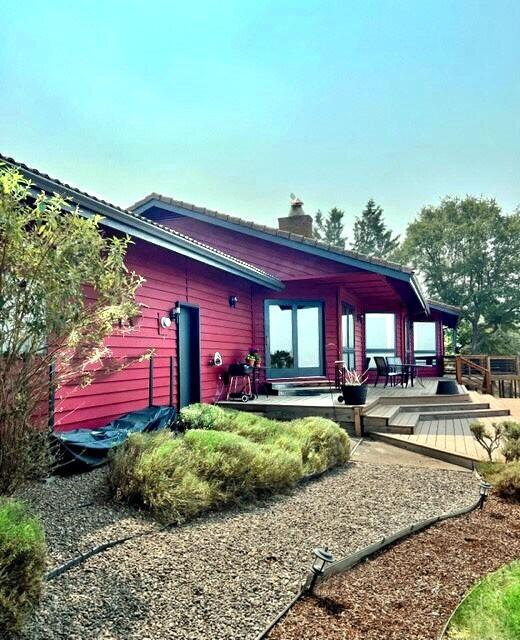 5249 Pioneer Road Medford, OR 97501 - Photo 1 of 38 5249 Pioneer