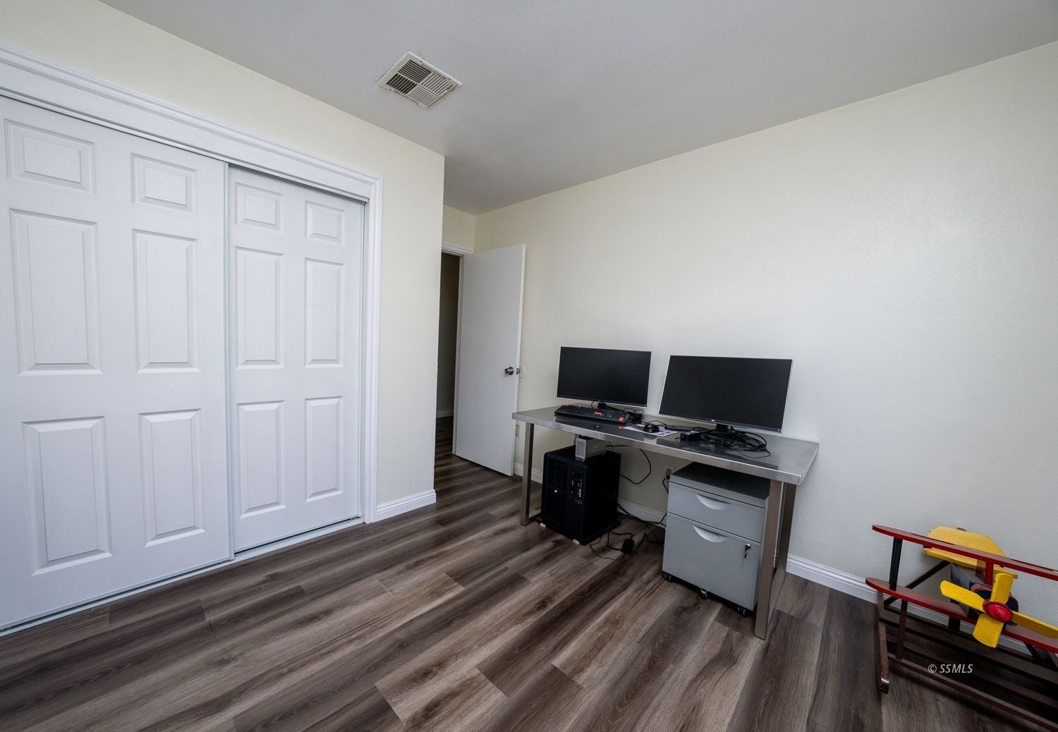 409 South Fountain Street Ridgecrest, CA 93555 - Photo 18 of 29 Gallery Image 18