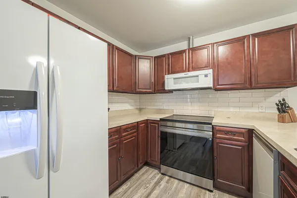 $215,000 | 370 Heather Croft, Unit 370, Egg Harbor Township, NJ 08234