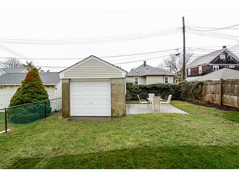 19 County Street Newport, RI 02840 - Photo 20 of 24 Yard/Garden.