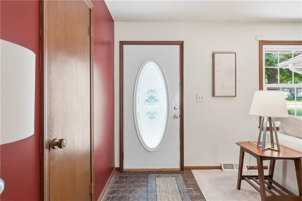 402 South Harrison Street Spring Hill, KS 66083 - Photo 13 of 40
