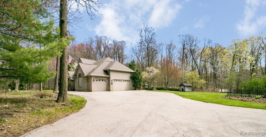 5345 Stickney Road Clarkston, MI 48348 - Photo 54 of 60 Side 1.jpg