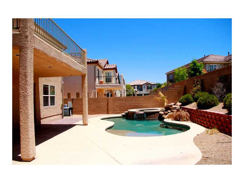 656 Doubleshot Lane Henderson, NV 89052 - Photo 5 of 35 Swimming Pool/Hot Tub/Sauna.