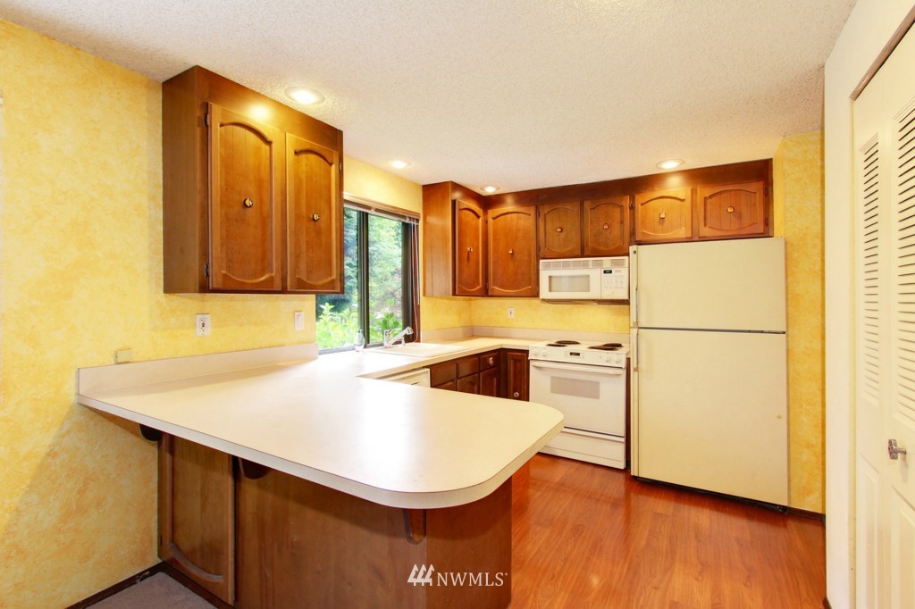 22609 61st Avenue Southeast Bothell, WA 98021 - Photo 5 of 15