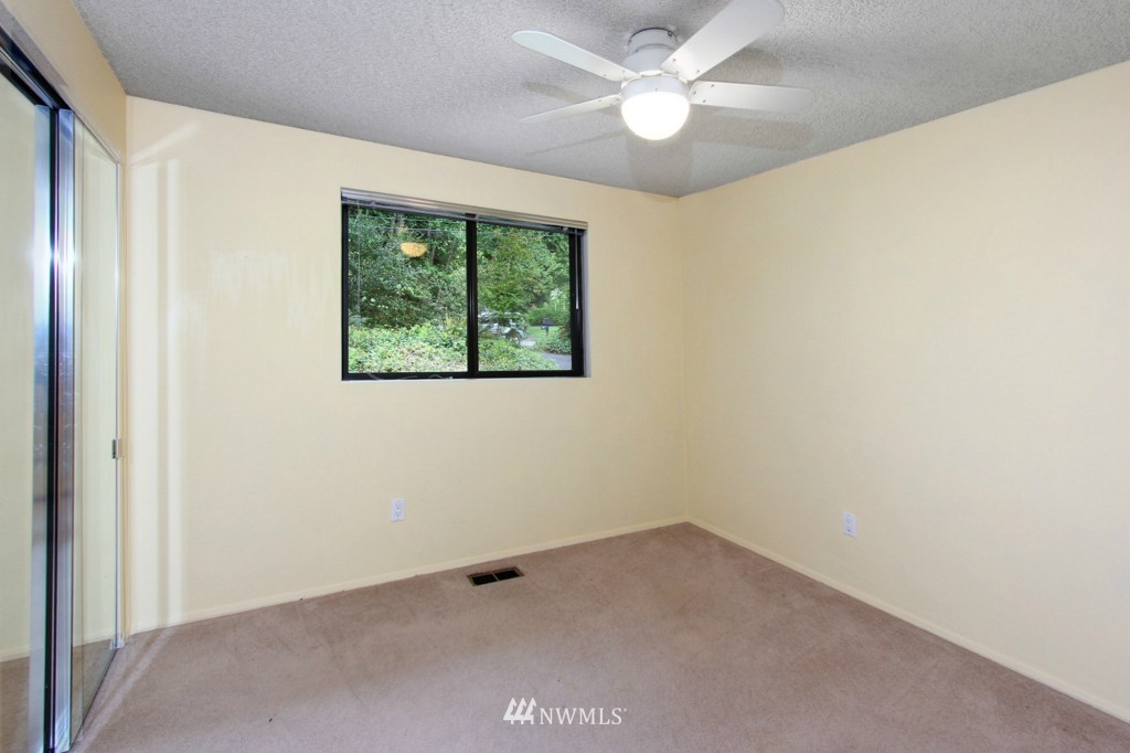 22609 61st Avenue Southeast Bothell, WA 98021 - Photo 8 of 15